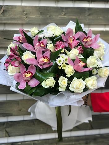 Букет цветов из: Розы и Хризантемы в Калязине